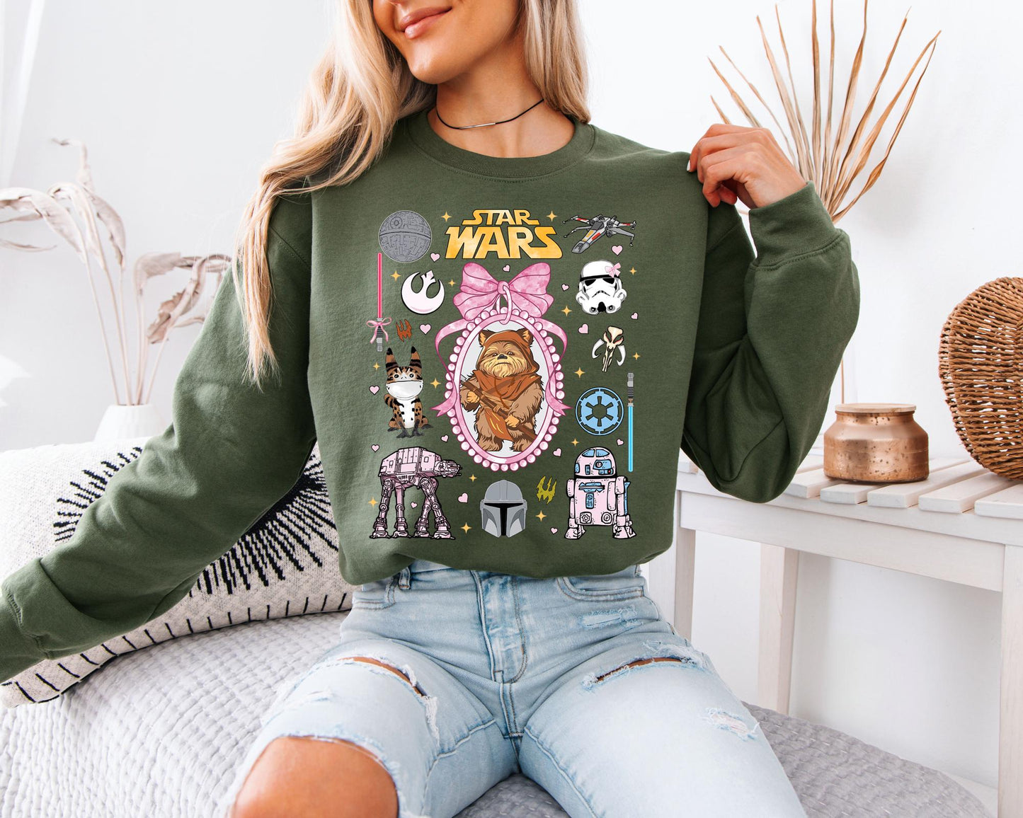 Star Wars Coquette Bow Locket Shirt, Galaxy'S Edge T-Shirt, Star Wars Hoodie, Disney Girls Trip Sweater, Disneyland Star Wars Shirt
